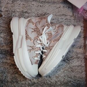 Brand new platform converse